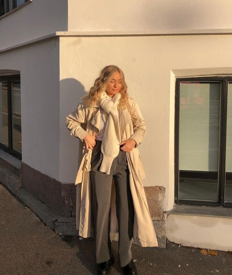 KAJA ISDAHL on Instagram: “✨sunny✨” Kaja Isdahl, Prairie Dresses, 90s Outfit, Scandi Style, 70s Fashion, American Vintage, Western Fashion, Sunnies, Timeless Fashion