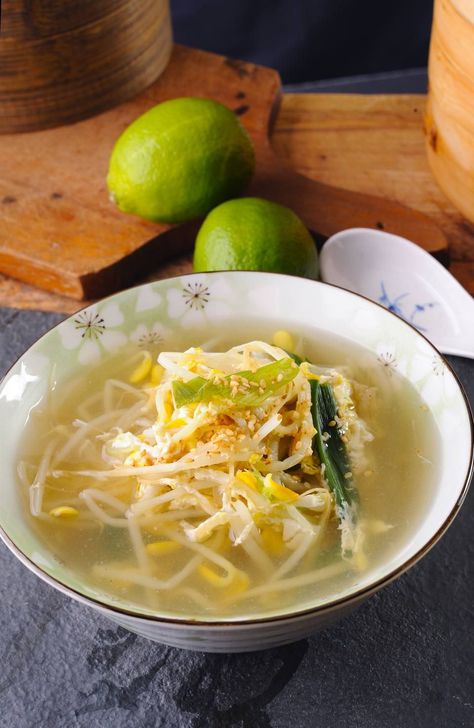 Cabbage Miso Soup, Japanese Cabbage Soup, Korean Breakfast Soup, Korean Cabbage Soup, Bean Sprout Soup, Korean Soup Recipes, Korean Cabbage, Hangover Soup, Sprout Soup