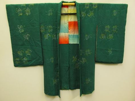 Green Haori, Dark Emerald Green, Green Vintage, Japanese Kimono, Kimonos, Emerald Green, Dark Green, Funny Jokes, Emerald