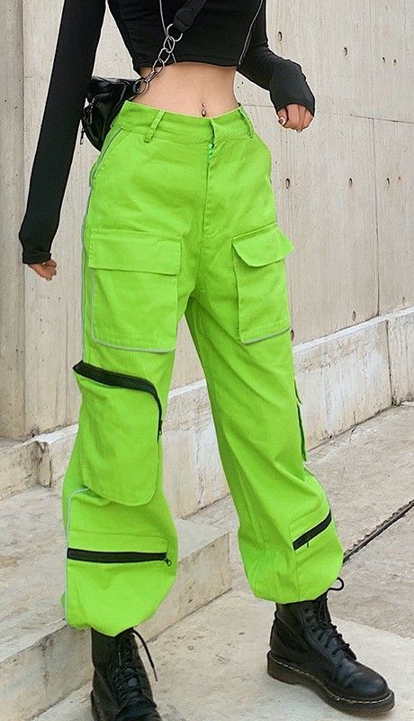 Neon Green Cargo Pants, Street Mode, Streetwear Trousers, Egirl Fashion, Neon Outfits, Pants Streetwear, Green Cargo Pants, Green Cargo, Green Outfit