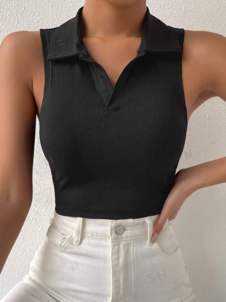 Tops For Women Stylish, Crop Top Styles, Tank Top Outfits, Khaki Fashion, Looks Black, Cropped Tops, Mode Inspo, Mode Inspiration, Knitted Tank Top