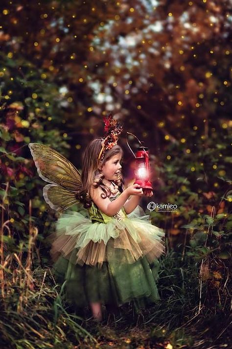 Levitation photography Fairy Photos, Imagination Photography, Fairy Photography, Fairy Photoshoot, Levitation Photography, Fairies Photos, Trendy Photography, May 4th, Fairy Birthday Party