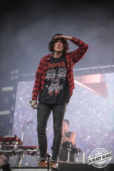 Alternative Outfits Men, Pop Punk Outfits, Metalcore Style, Alissa Salls, Chica Punk, Rock Star Outfit, Music Girl, Oli Sykes, Oliver Sykes