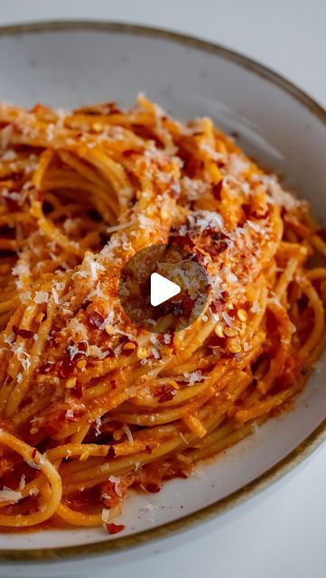 Yarin Shachagi on Instagram: "Creamy Spicy Spaghetti

This Creamy Spicy Spaghetti is one of dishes I keep going back to. It has a nice kick from the chili oil, a smooth, creamy Parmesan sauce, and just the right touch of garlic. It’s a comforting, flavorful meal that always hits the spot.

Check out the full recipe on my website!

#SpicyPasta #CreamySpaghetti #ItalianFoodLovers #ComfortFoodie #EasyDinners #californiaeats #foodiefeature #cookingram #easyrecipes

Spicy Spaghetti 
Creamy Pasta
Italian Cuisine
Comfort Food
Easy Dinner Recipes
Fresh ingredients" Spicy Spaghetti Recipes, Dinner Recipes Fresh, Chili Spaghetti Recipe, Food Easy Dinner, Cooking With Red Wine, Spaghetti Soup, Spicy Spaghetti, Chili Pasta, Creamy Spaghetti