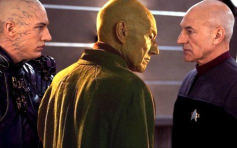 Star Trek: Picard takes place 20 years after the last TNG movie, Star Trek: Nemesis. Here's everything that happened in the interim two decades. Michelle Hurd, Geek Style, Jonathan Frakes, Deanna Troi, Star Trek Picard, Star Trek 2009, Jean Luc Picard, Geek Fashion, Black Canary