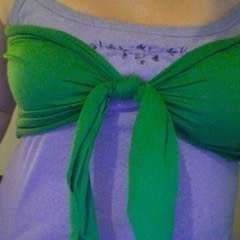 Bandeau Bra Diy, Shirt Alterations, T Shirt Upcycle, Ariel Costumes, Old Bras, Strapless Shirt, Diy Bra, Bandeau Bra, No Sew