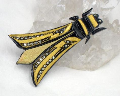 Vintage Art Deco Black Galalith Marcasite French Cicada Brooch Art Deco Bee, Art Deco Jewelry Earrings, Bug Pins, Cicada Brooch, Art Deco Jewelry Rings, Ornate Jewelry, Art Deco Jewelry Vintage, Bijoux Art Nouveau, Art Movements