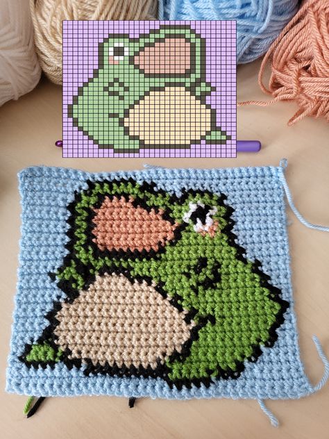 Crochet Tapestry Granny Squares, Square Tapestry Crochet, Crochet Tapestry Projects, Pixel Crochet Projects, Mushroom Tapestry Crochet Pattern, Minecraft Crochet Tapestry, Crochet Frog Blanket, Crochet Tapestry Studio Ghibli, Frog Tapestry Crochet