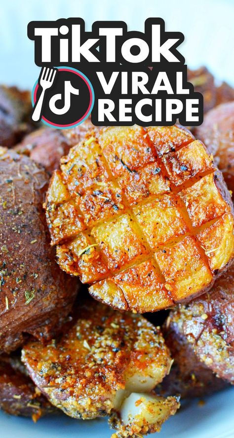 Parmesan Roasted Red Potatoes Oven, Potatoe Parmesan Roasted, Crispy Parmesan Roasted Potatoes In Oven, Red Potato Baked In Oven, Red Potato Recipes Parmesan, What To Eat With Roasted Potatoes, Tiktok Potato Recipes, Tic Tac Toe Potatoes, Red Potatoes With Parmesan Cheese