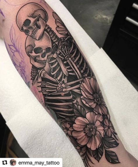 Skull Tattoo Sleeve, Child Tattoo, Skeleton Love, Boy Tattoos, Dark Tattoo, Tattoos For Kids, Sleeve Tattoo, Blackwork Tattoo, Tattoo Inspo