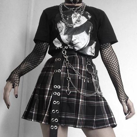 Grunge Clothing Stores, Egirl Fashion, E Girl Outfits, Egirl Clothes, Egirl Outfits, Alt Outfits, Grunge Dress, Aesthetic Grunge Outfit, Alt Fashion