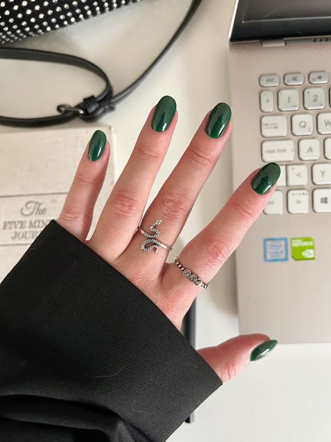 Dark green short nails Rounded Green Nails, Emerald Green Gel Nails Short, Dark Green Round Nails, September Nails 2024 Short, Green Prom Nails Short, Green Solid Nails, Oval Green Nails, Dark Green Short Nails, Dark Green Nails Short