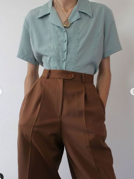 40s Mode, Dark Academia Fashion, Academia Fashion, Neue Outfits, Brown Pants, Mode Inspo, 가을 패션, Mode Vintage, Fashion 2020