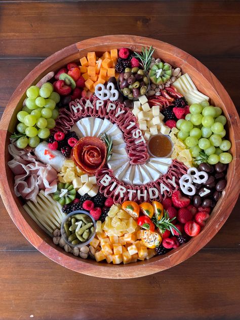 Birthday Charcuterie Boards, Tiered Charcuterie Board, Circle Charcuterie Board, Birthday Charcuterie Board, Birthday Charcuterie, Round Charcuterie Board, Charcuterie Board Meats, Gourmet Appetizers, Fingerfood Party