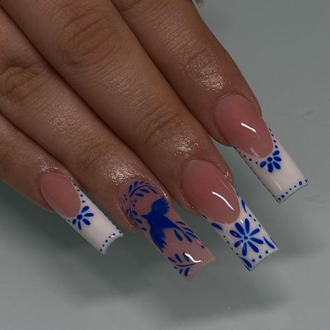 55 Prettiest Late Summer Nails to Inspire You Simple Mexican Nails, Pottery Nails, Hawaii Fits, Grad Nails, Mexican Nails, Nail Design Glitter, Long Acrylic Nails Coffin, Long Square Acrylic Nails, Bling Acrylic Nails