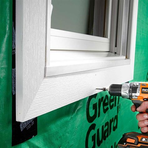 Work it Like Wood - Tips for Working with PVC Trim: http://www.familyhandyman.com/carpentry/trim-carpentry/tips-for-working-with-pvc-trim Pvc Window Trim, Outdoor Window Trim, Pvc Trim Boards, Exterior Wood Trim, Siding House, Vinyl Siding Installation, Trim Carpentry, Trim Board, Pvc Moulding