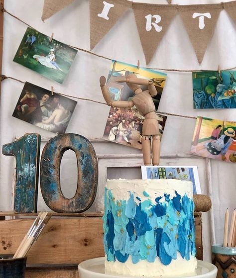 Art Themed Birthday Party Ideas For Adults, Art Gallery Birthday Party, Art Themed Graduation Party, Art Museum Themed Party, Art Graduation Party, Art Gallery Themed Party, Art Themed Birthday Party Ideas, Art Birthday Party Decorations, Art Theme Party