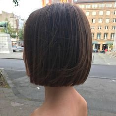 Straight Bob Haircut, Choppy Bob Hairstyles, Short Brown Hair, Bob Haircut For Fine Hair, Long Bob Hairstyles, Short Bob Haircuts, Haircut And Color, Penteado Cabelo Curto, Haircuts For Fine Hair