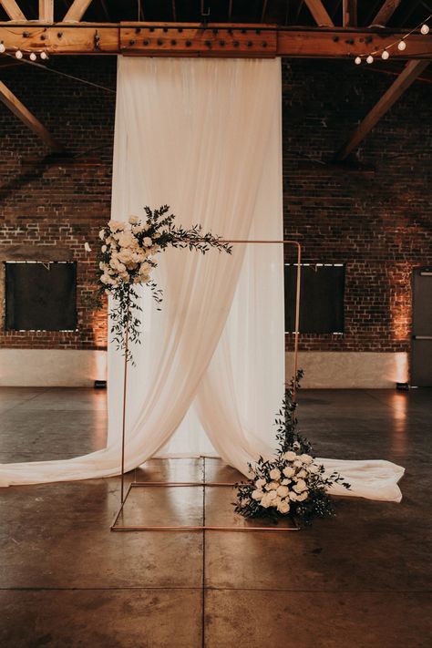 Unique Wedding Arch Ideas Indoor, Wedding Ceremony Styling, Modern Wedding Ceremony Backdrop, Wedding Ceremony Drapery, Wedding Arch Alternative Indoor, Warehouse Wedding Decor, Wedding Ceremony Draping, Indoor Wedding Ceremony Backdrop, Wedding Ceremony Ideas Indoor