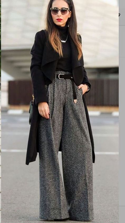 Engagement Photo Outfits Fall, Wide Legged Pants, Look Zara, Looks Black, Business Outfit, Inspired Outfits, Mode Inspiration, Office Outfits, Work Fashion