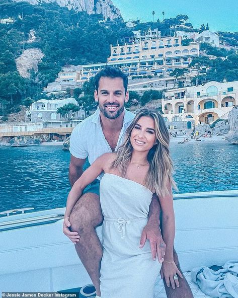 Jessie James Decker and husband Eric enjoy a luxurious trip to Italy for ninth wedding anniversary | Daily Mail Online Eric And Jessie Decker, Yacht Vacation, Eric Decker, 9th Wedding Anniversary, James Decker, Jessie James Decker, Jessie James, Country Pop, Alex Rodriguez