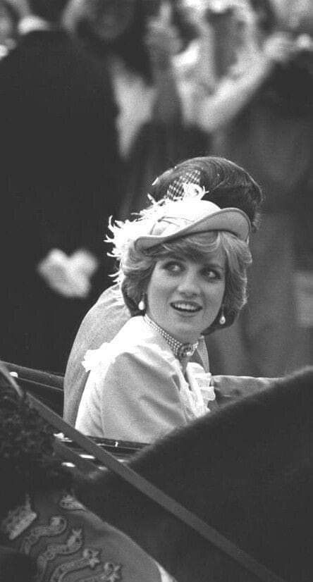 Diana Wallpaper, Lady Spencer, Princess Diana Wedding, Diana Wedding, Princess Diana Fashion, Princess Diana Family, Princess Diana Photos, Princess Diana Pictures, Princes Diana