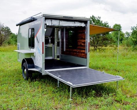 Diy Toy Hauler, Enclosed Trailer Camper, Cargo Trailer Camper Conversion, Compact Camping, Camping Trailer Diy, Cargo Trailer Conversion, Auto Camping, Diy Camper Trailer, Camping Snacks