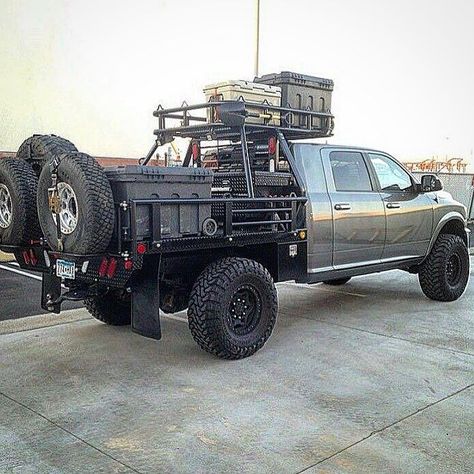 Really digging these full-size flatbed #overlander conversions. Tag  owner- - - - #wytac #wyvernoutfitters #overland #overlanding #offroading #notallwhowanderarelost #GetLost #getoutside #getoutdoors #getoutstayout #bugout  #4x4 #4wd #adventuremobile #survival #prepping #prepared #prepper #tactical  #overlandgear #tacticalgear Off Road Tacoma 4x4, Off Road Flatbed, Tube Doors, Kombi Motorhome, Service Truck, Custom Truck Beds, Truck Tools, Truck Beds, Truck Flatbeds