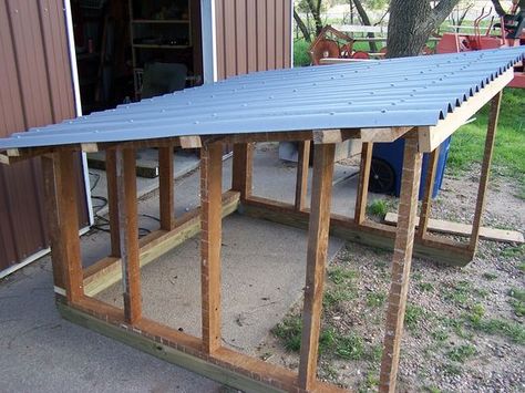 Diy Dog Pen Outdoor, Diy Dog Pen, Dog Pen Outdoor, Sheep Shelter, Pig Shelter, Chicken Shelter, Goat Shed, Livestock Shelter, Goat Pen