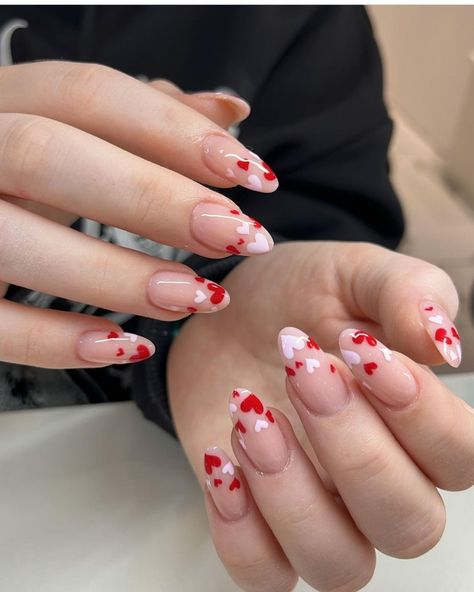 Nail Design Light Pink, Nail Ideas Dark, Trendy Almond Nails, Vday Nails, Fashion Rules, February Nails, Romantic Nails, Nail Designs Valentines, Glamour Nails