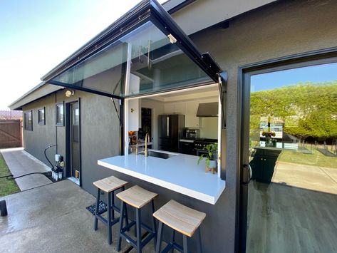 Kitchen Window Opening To Outside, Garage Door Into Kitchen, Garage Window Kitchen, Kitchen That Opens To Outside, Pass Thru Window Bar, Indoor Outdoor Bar Window, Kitchen Window Bar Counter, Foldup Window, Kitchen Glass Window