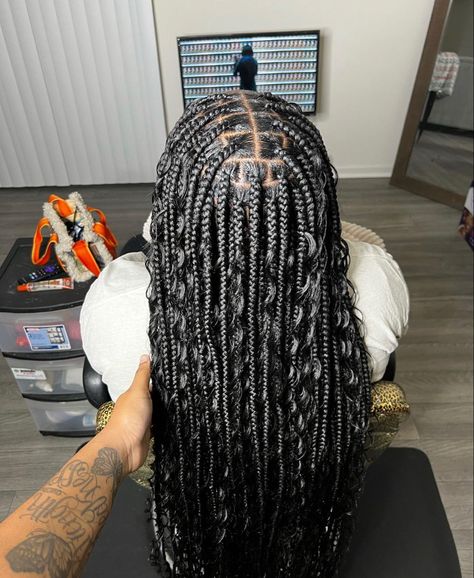 Goddess Braids Peek A Boo, Medium Goddess Knotless Braids, Bohieman Knotless Box Braids, Medium Knotless Braids With Curly Ends, Medium Goddess Braids, Medium Boho Knotless Braids, Boho Braided Hairstyles, Medium Hair Braids, Cute Box Braids