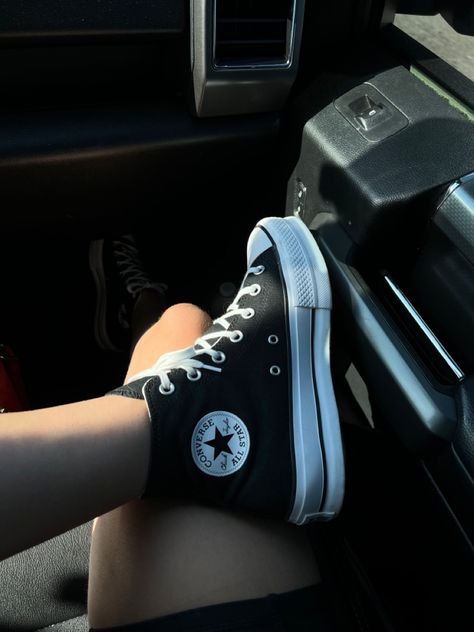 Converse high-top platforms, everyday style, shoe lover, converse obsessed Dark Red Converse, Chuck Taylor Shoes, Converse Womens, Everyday Shoe, Black High Top Converse, Red Converse, Aesthetic Grunge Outfit, New Converse, Black High Tops