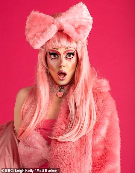 RuPaul's Drag Race UK: Meet the 10 new drag queens | Daily Mail Online Drag Queen Outfits, Rupaul Drag Queen, Drag Queen Makeup, Scaredy Cat, Girls Aloud, Drag Makeup, Queen Makeup, Rupaul's Drag Race, Queen Pictures