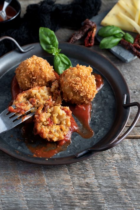 arancini recipe with truffle cheese Mushroom Arancini, Stuffed Rice Balls, Risotto Balls, Truffle Cheese, Truffle Mushroom, Presentation Tips, Mushroom Rice, Italian Recipes Traditional, Sundried Tomato