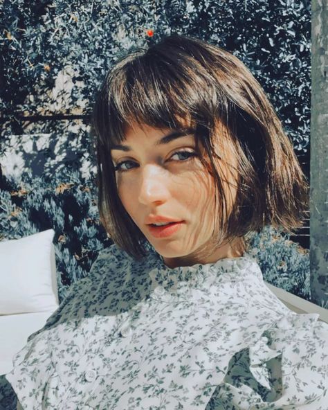 ana de armas Trendy We Fryzurach, Chic Haircut, French Bob, Bob Haircut With Bangs, Penteado Cabelo Curto, Haircuts With Bangs, Hair Envy, Celebrity Hairstyles, Hair Transformation