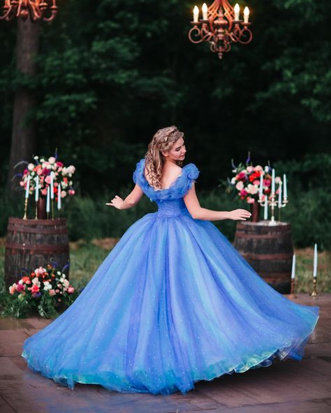 Time for a little throwback! ✨ It’s been nearly 3 years since this dance video/photoshoot! Crazy how time flies… #cinderelladress #cinderelladance #cinderella2015 Cinderella Theme Photoshoot, Sindrela Dress, Cinderella Photoshoot, Video Photoshoot, Cinderella Theme, Cinderella 2015, Cinderella Dress, Princess Wallpaper, Disney Princess Wallpaper