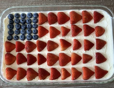 No Bake Cheesecake Patriotic Flag Dessert - 4th Of July Desserts No Bake Cheesecake, No Bake Patriotic Cake, 4th Of July No Bake Cheesecake, Fourth Of July Desserts Easy No Bake, 4th Of July Desserts Cheesecake, Patriotic Cheesecake, Labor Day Food Ideas, Flag Desserts, Labor Day Food