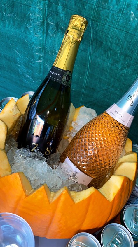 Pumpkin Ice Bucket, Halloween Autumn, Ice Molds, Champagne Bottle, Ice Bucket, Party Themes, Wine Bottle, Molding, Thanksgiving