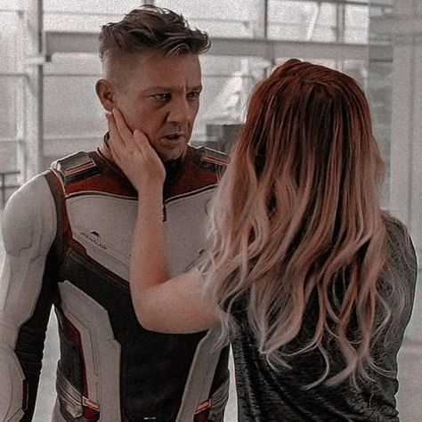 Clint Barton Icon, Hawkeye Black Widow, Clint Black, Avengers End Game, Clint Barton, Romanoff, Music Artist, Natasha Romanoff, American Country