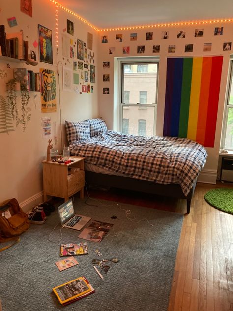 Pride Bedroom Ideas, 90s Themed Room, Gay Room, College House, Future Room, Aesthetic Room Ideas, Mens Bedroom, Cute Bedroom Decor, Room Design Bedroom