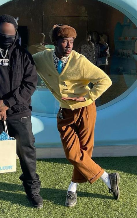 Pastel Yellow Outfits Men, Tyler The Creator Cardigan Outfit, Tyler Outfit Aesthetic, Tyler The Creator Fashion Style, Tyler The Creator Suit, Black Man Fashion Aesthetic, Tyler The Creator Style Outfits, Tyler The Creator Cardigan, Taylor The Creator Outfit