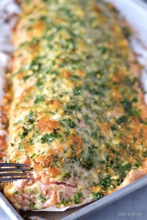 Baked salmon makes a weeknight meal that is easy enough for the busiest of nights while being elegant enough for entertaining. This oven baked salmon with a Parmesan herb crust is out of this world delicious! // addapinch.com Salmon Recipes Oven, Best Salmon Recipe, Easy Christmas Dinner, Asparagus Recipes Roasted, Garlic Butter Salmon, Oven Baked Salmon, Crusted Salmon, Easy Baked Salmon, Baked Salmon Recipes