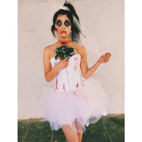 Zombie Bride Halloween Costume, Zombie Bride Costume, Halloween Bride Costumes, Dead Bride, Creepy Halloween Costumes, Spooky Halloween Costumes, Halloween Bride, Zombie Bride, Halloween Costumes For Women