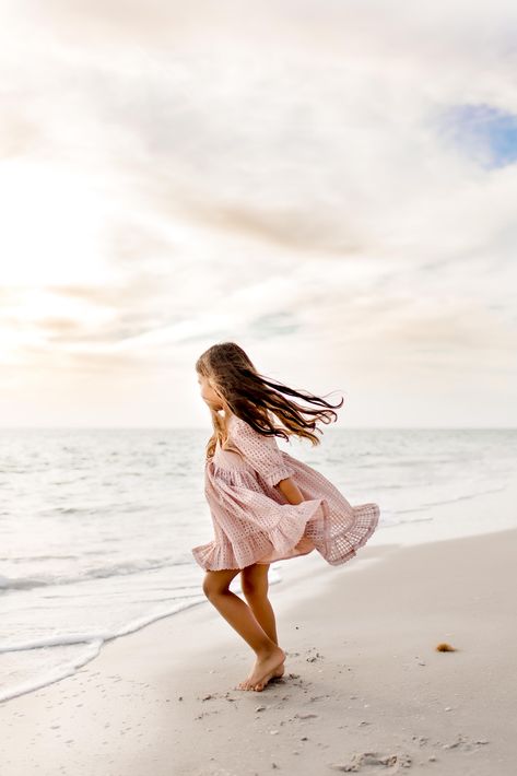 Mommy And Me Beach Photo Shoot Mother Daughters, Beach Kids Photoshoot, Kids Beach Photoshoot Ideas, Kid Beach Photoshoot, Toddler Beach Photoshoot, Kid Beach Pictures, Kids Beach Pictures, Kids Beach Photoshoot, Toddler Beach Photos