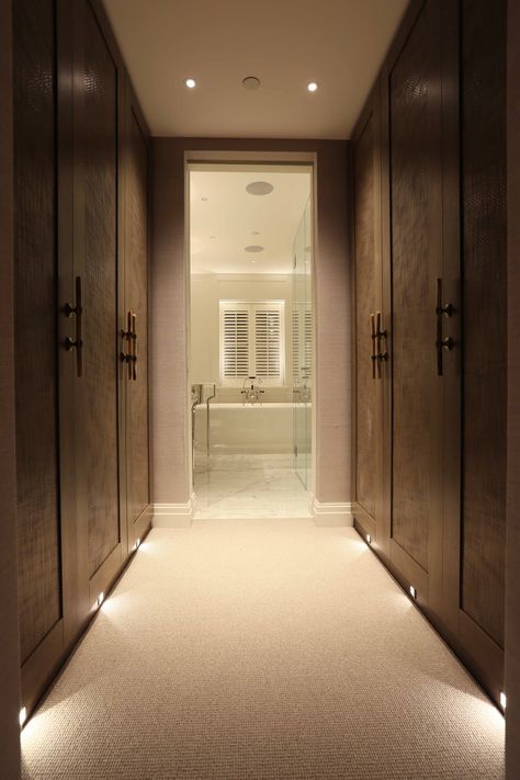 Plinth Lighting, Luxury Hotel Bedroom, Bathroom Lighting Design, Contemporary Bathroom Lighting, Spa Lighting, Corridor Lighting, Strip Led, Hallway Lighting, Luxury Homes Interior