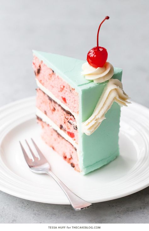 Diner Cake, Braided Pie Crust, Cherry Chip Cake, Whipped Buttercream, Layer Cake Recipes, Cake Blog, Cherry Cake, A Piece Of Cake, Food List