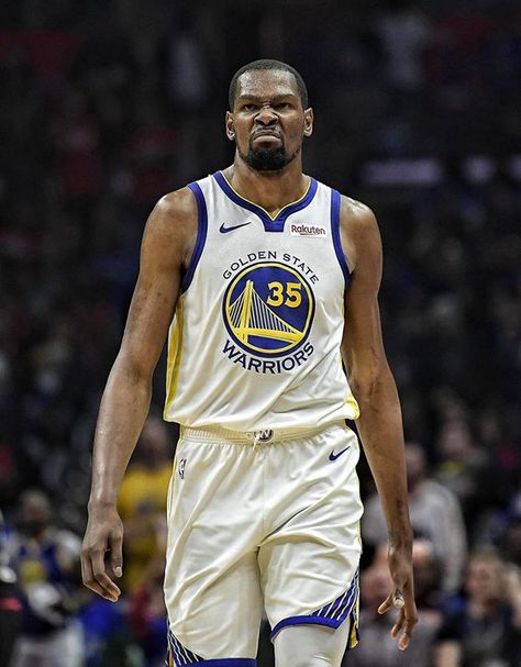 Big news on Kevin Durant Free Agency:  I think there's a couple of things in play here" I'm going to just be honest with you: my sense is that the Golden State Warriors are in a scramble mode to do anything that they can to either keep Kevin or not lose him for nothing.   The last thing that the Warriors want is for him to just go sign with the Nets or sign with the Knicks. So in addition to offering him the five-year contract and hoping he will either stay with them or be willing to rehab with Kyrie Irving Brooklyn Nets, Nba Kevin Durant, Braid Half Up Half Down, Harrison Barnes, Basketball Background, Warriors Basketball, Single Braids, Braided Half Up, Basketball Photography