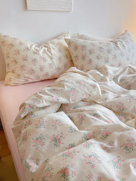 Pegycrafts - Etsy Canada Floral Dorm, Coquette Floral, Duvet Cover Full, Cute Bedding, Floral Room, Full Duvet Cover, Preppy Room Decor, Floral Duvet Cover, Preppy Room