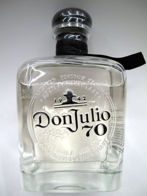 Don Julio 70 Black Bar, Liquor Store, Bourbon Whiskey, Liquor Bottles, Bottle Design, Tequila, Bourbon, Flask, Whiskey